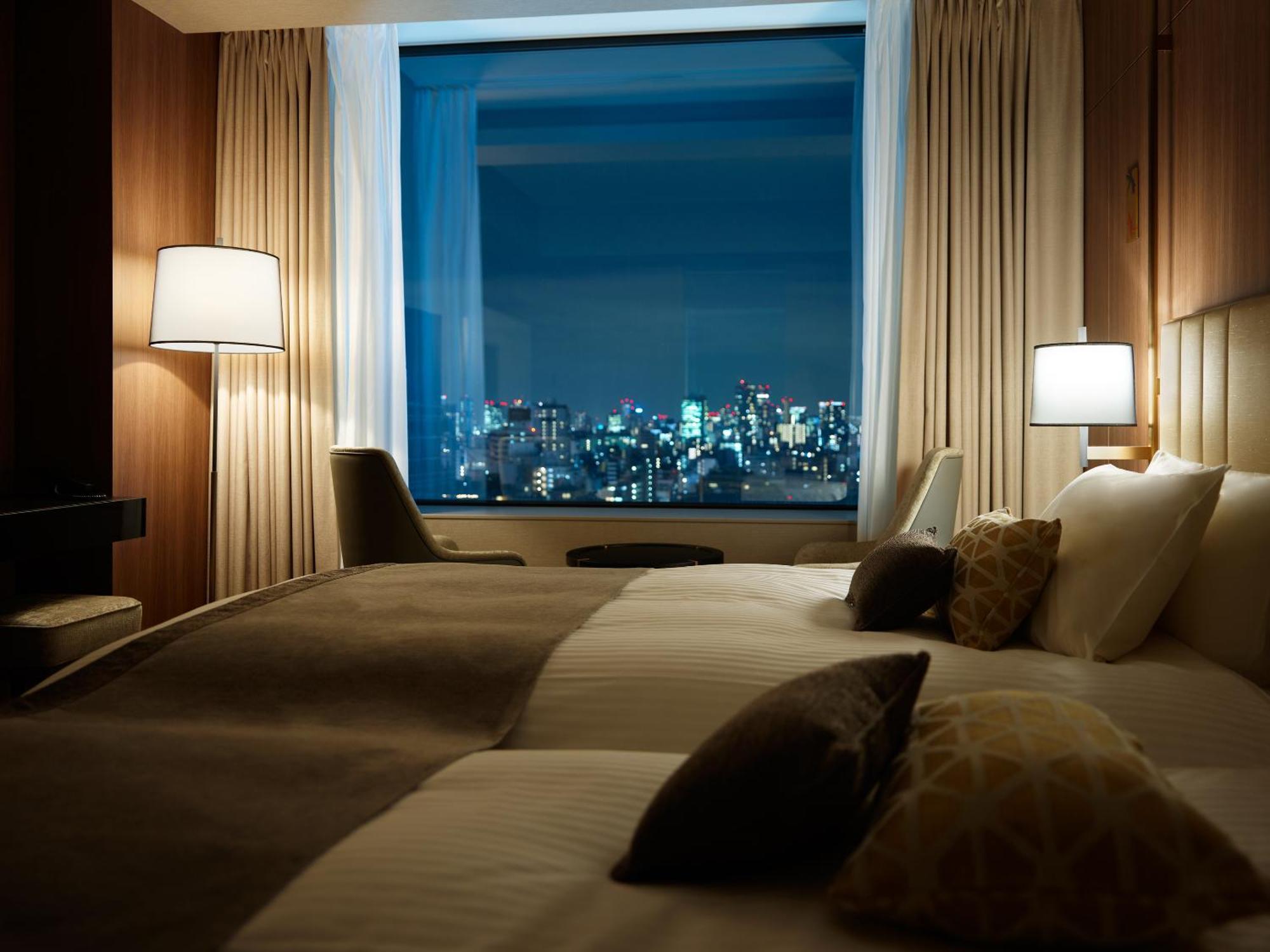 Mitsui Garden Hotel Roppongi Tokyo Premier Exteriör bild A bedroom at the Mandarin Oriental, Tokyo