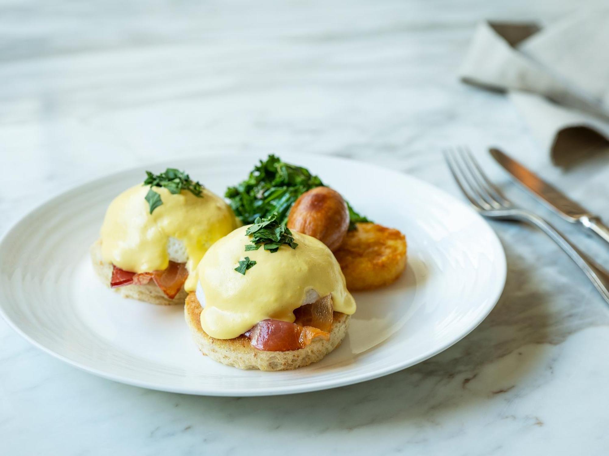 Mitsui Garden Hotel Roppongi Tokyo Premier Exteriör bild Eggs Benedict